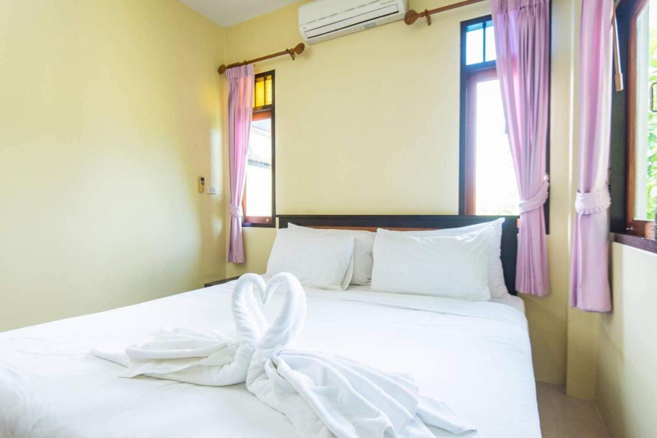 Baan Talay See Cream Resort Samut Songkhram Buitenkant foto