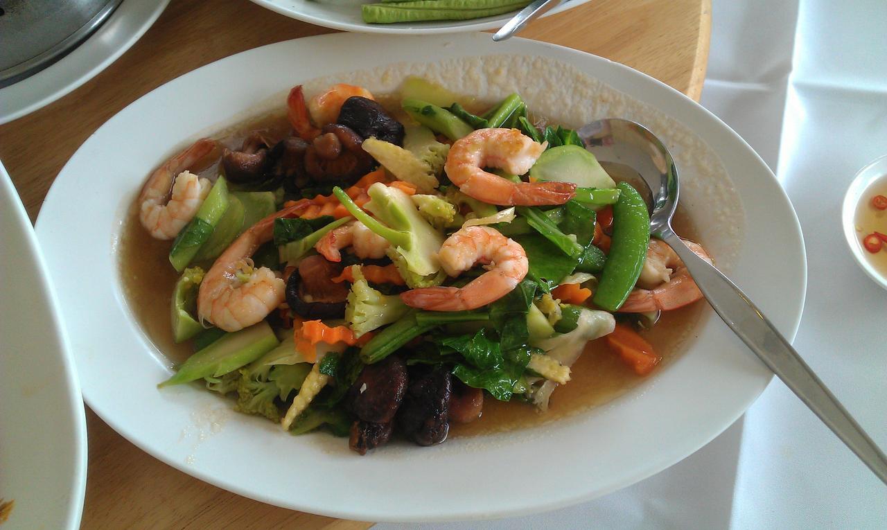 Baan Talay See Cream Resort Samut Songkhram Buitenkant foto