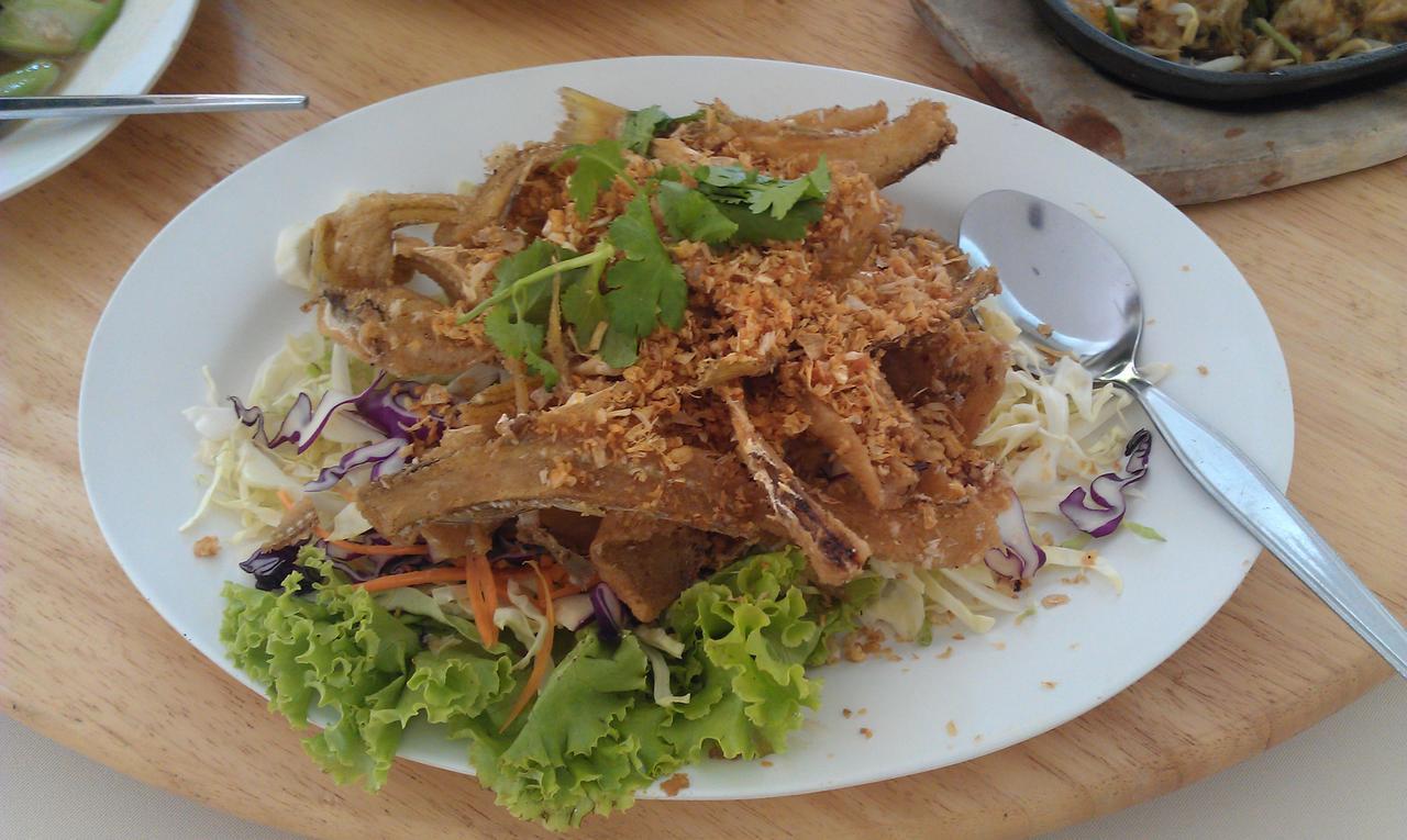 Baan Talay See Cream Resort Samut Songkhram Buitenkant foto
