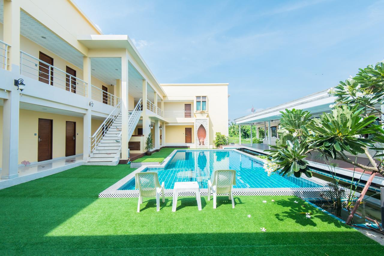 Baan Talay See Cream Resort Samut Songkhram Buitenkant foto