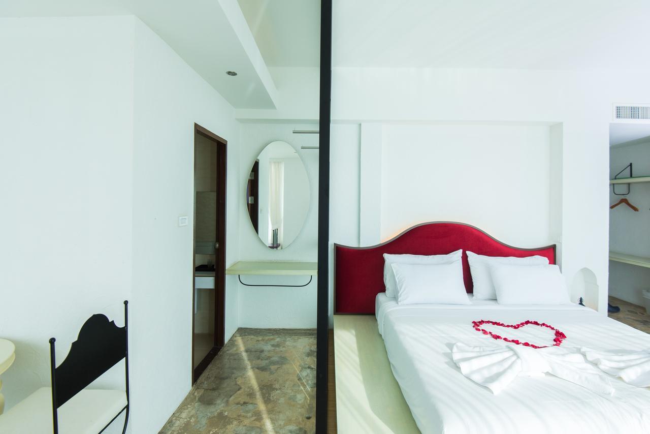 Baan Talay See Cream Resort Samut Songkhram Buitenkant foto