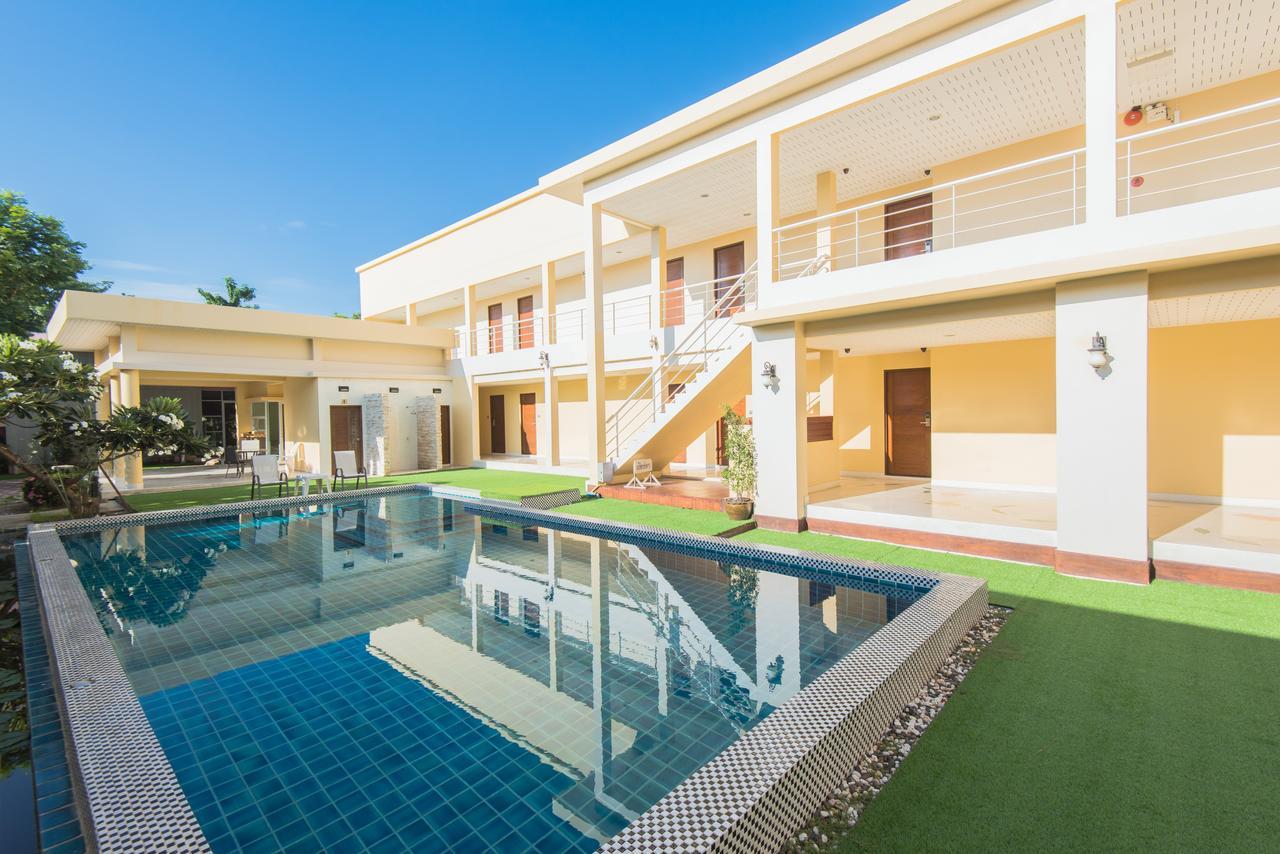 Baan Talay See Cream Resort Samut Songkhram Buitenkant foto