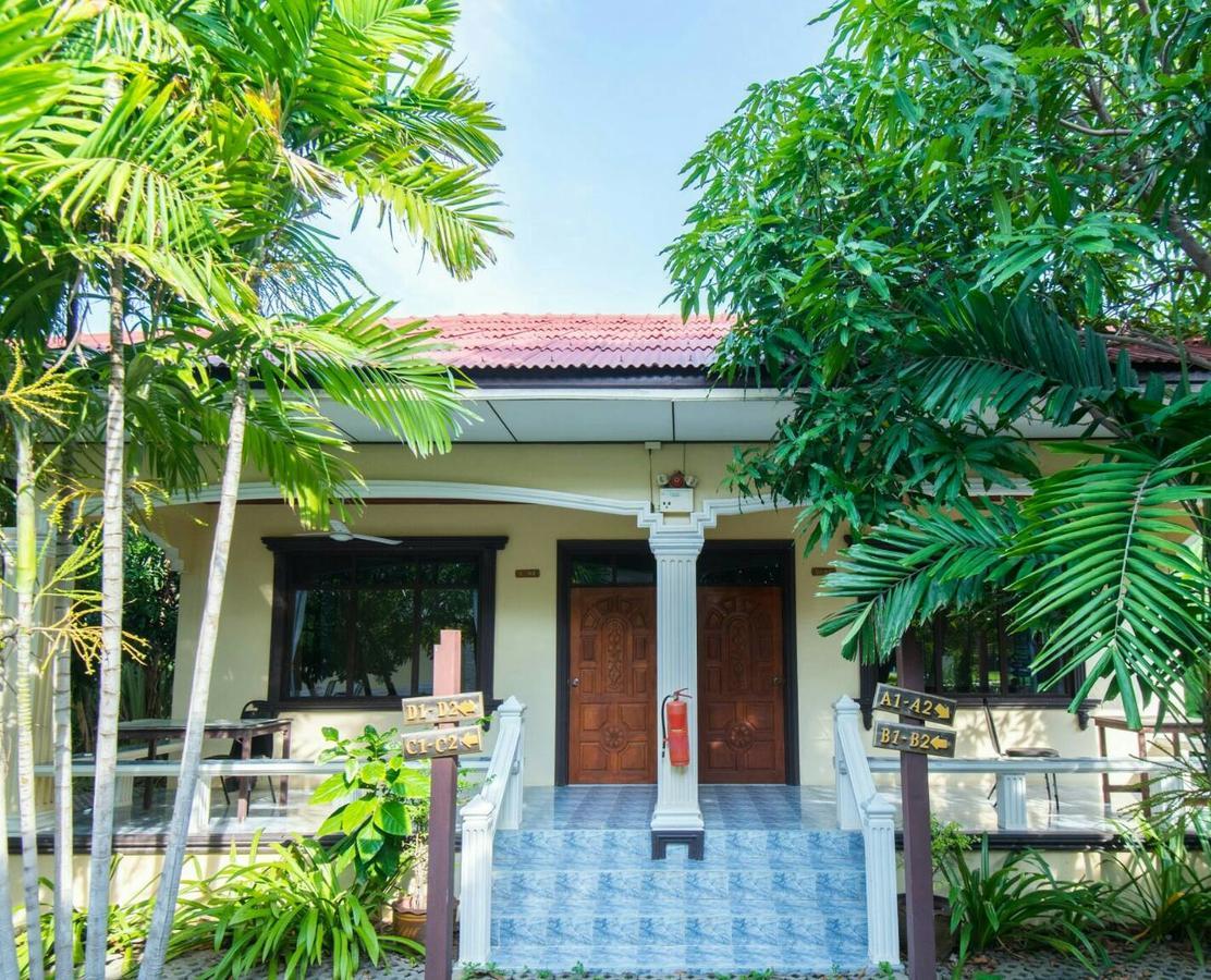Baan Talay See Cream Resort Samut Songkhram Buitenkant foto