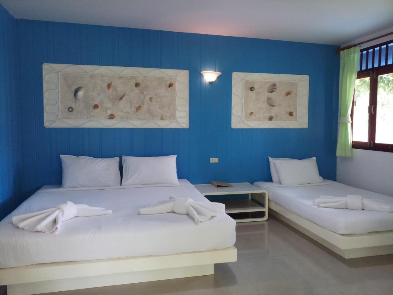 Baan Talay See Cream Resort Samut Songkhram Buitenkant foto
